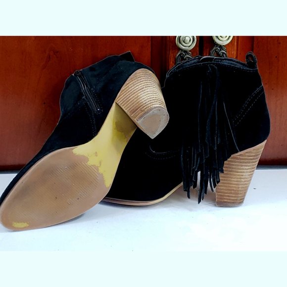 Steve Madden Ponncho Black Suede Fringe Ankle Boots Pre-owned great condition 👀 - Picture 3 of 8